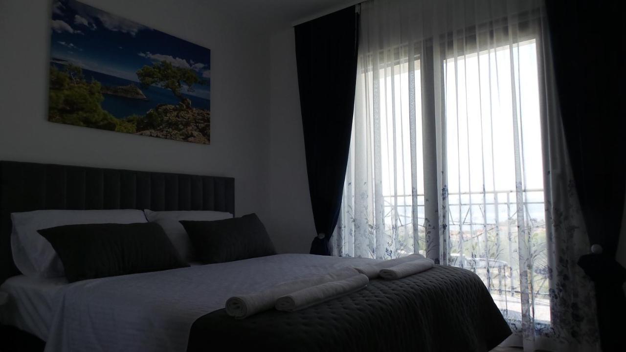 Apartments L-A-M Podstrana Eksteriør bilde